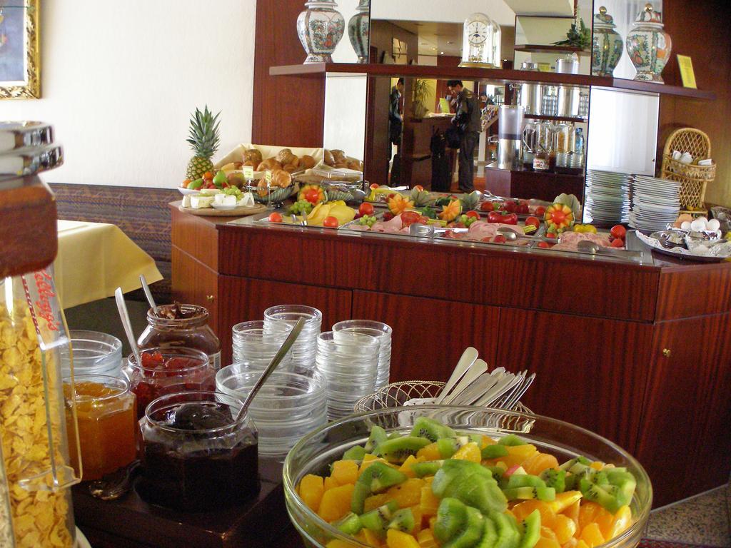 Hotel Astoria Франкфурт-на-Майні Екстер'єр фото