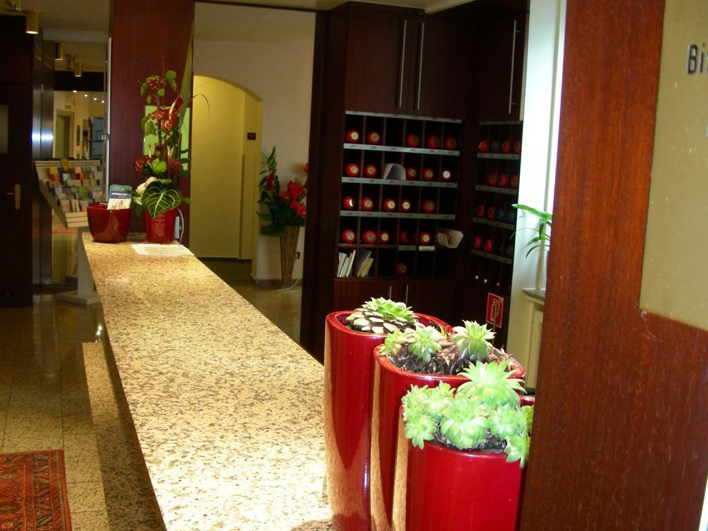 Hotel Astoria Франкфурт-на-Майні Екстер'єр фото