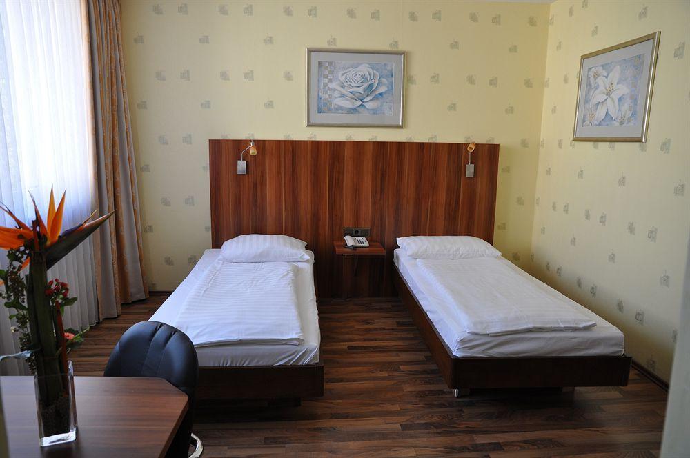 Hotel Astoria Франкфурт-на-Майні Екстер'єр фото