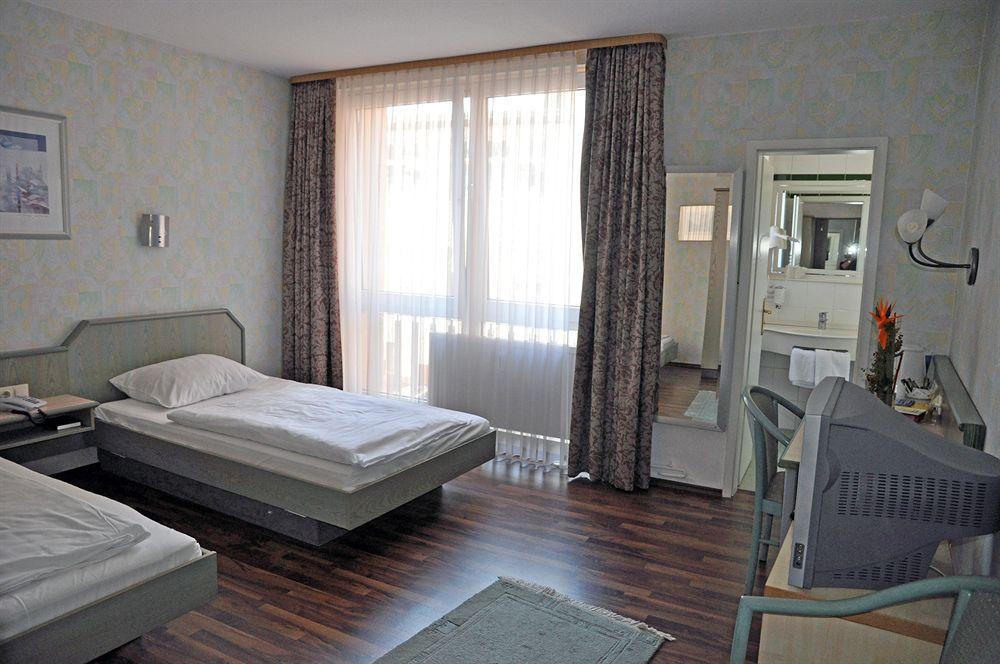 Hotel Astoria Франкфурт-на-Майні Екстер'єр фото
