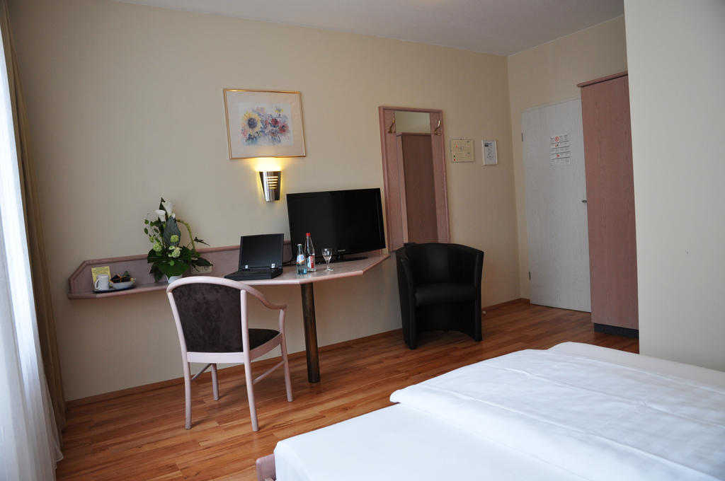 Hotel Astoria Франкфурт-на-Майні Екстер'єр фото