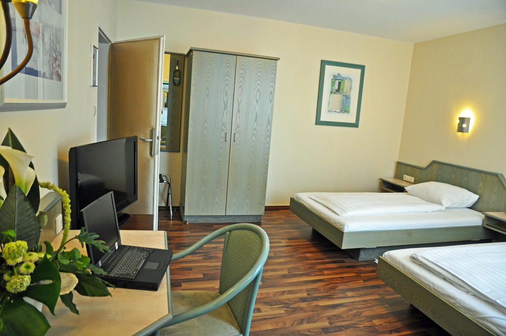 Hotel Astoria Франкфурт-на-Майні Екстер'єр фото
